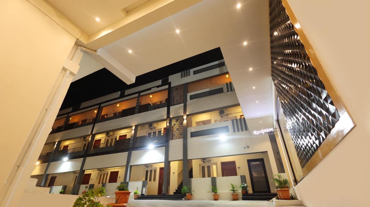 Hotel Grand Square Yercaud Luaran gambar